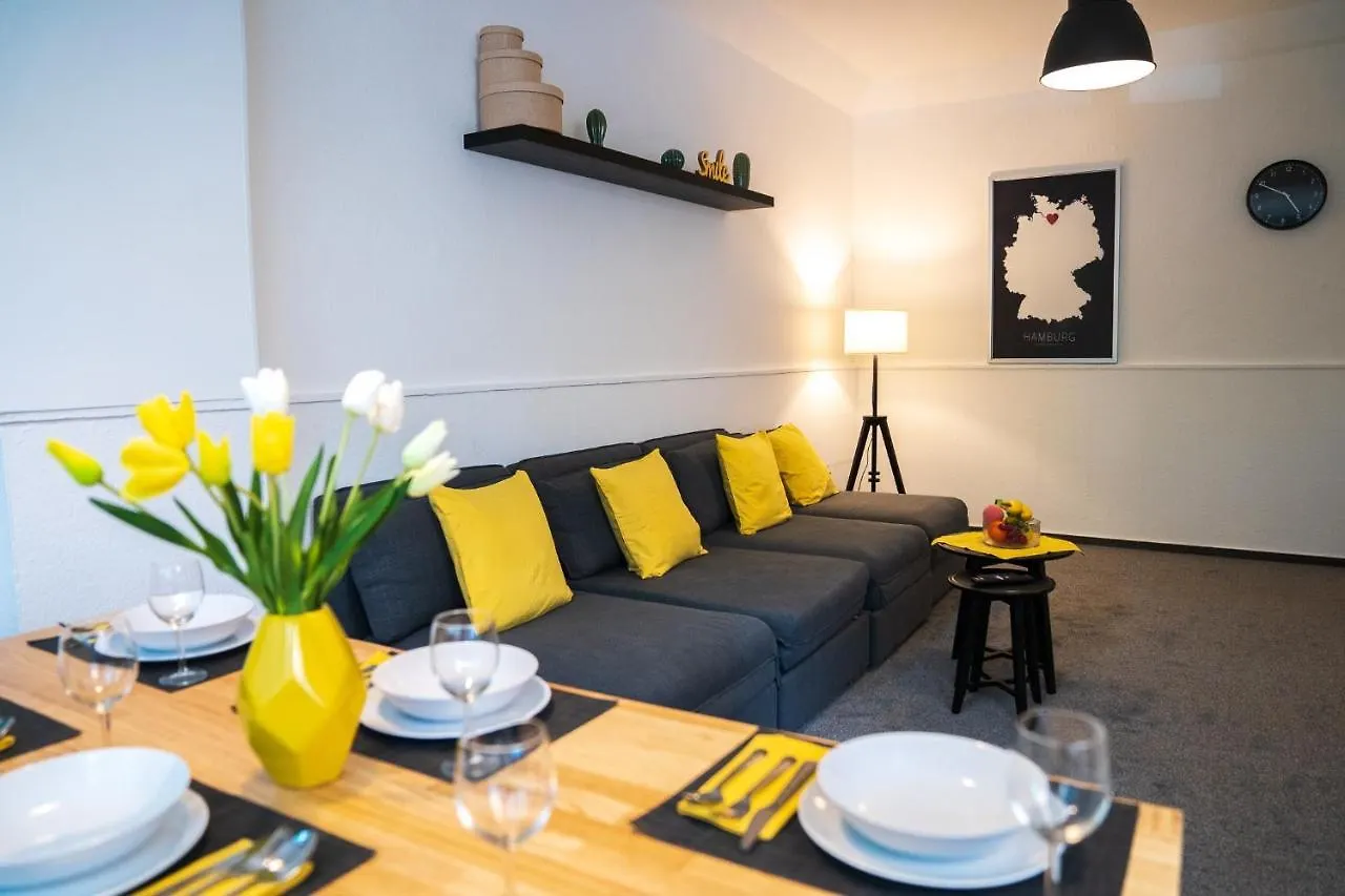 Spacious 3 Bedroom Apartment Hamburg