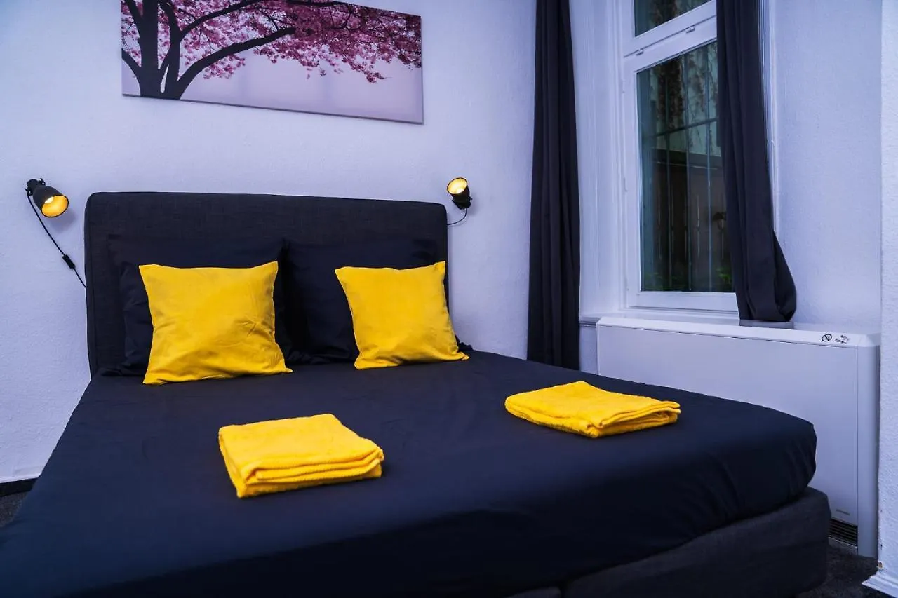 Spacious 3 Bedroom Apartment Hamburg
